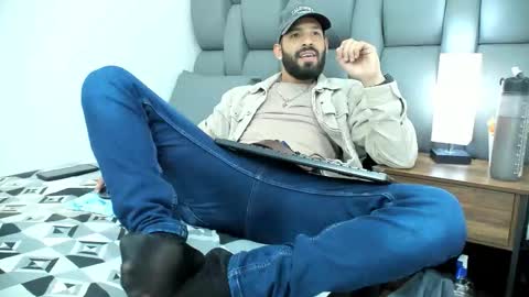 Thia Gomez online show from March 7, 7:36 pm