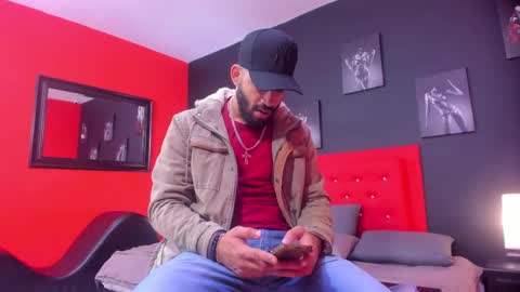 Thia Gomez online show from October 29, 12:18 pm