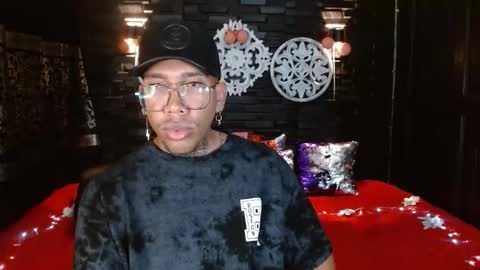 THIAN online show from December 19, 6:14 pm