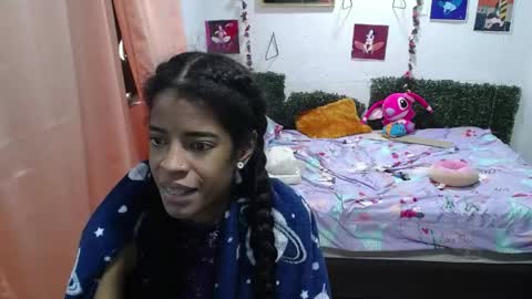 thiana_horny online show from June 8, 12:50 pm