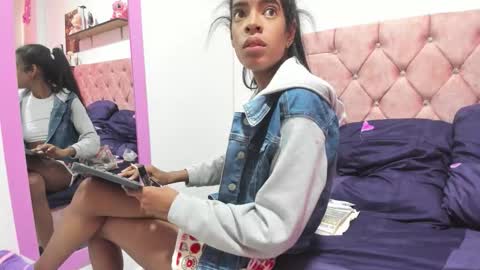 thianahorny online show from November 12, 12:18 pm