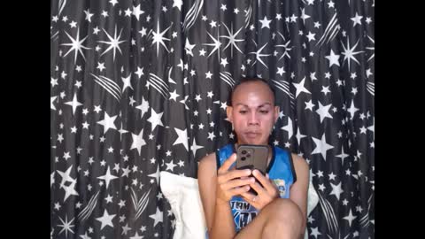 gil online show from March 2, 12:01 pm