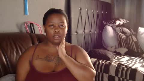 phindy online show from February 19, 10:36 am