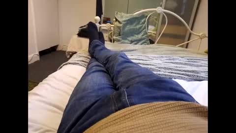 thicksingarters online show from October 9, 4:45 pm