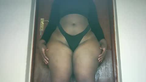 thickybabe_05 online show from February 19, 8:20 pm