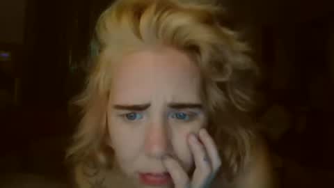 lola...and...thiggy online show from September 10, 2:34 am