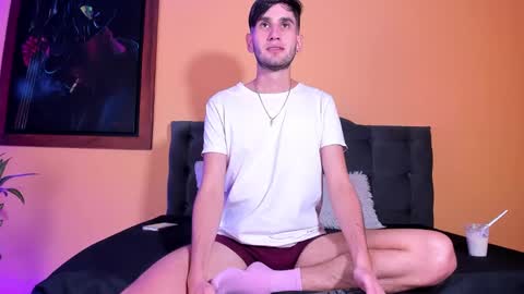 Thiiago online show from December 11, 9:23 pm