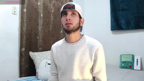 Thiiago online show from December 1, 7:23 pm