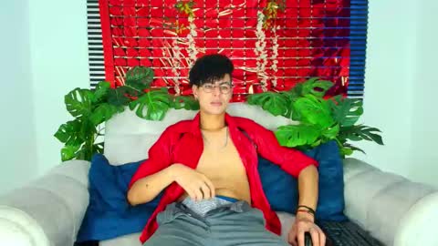 Thiago Saenzz online show from February 25, 4:21 pm