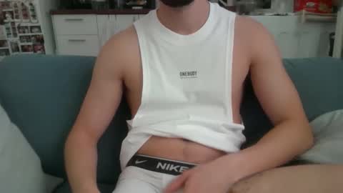 Snapshot of thinboy2 chatting on October 10, 12:33 pm Thinboy2 online show from October 10, 12:33 pm