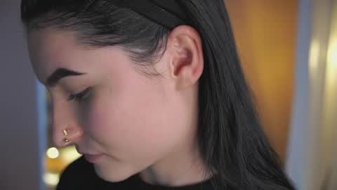 Lilly online show from April 25, 1:35 pm