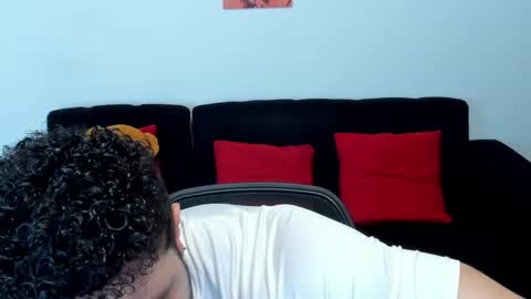 Snapshot of thomas_brandon chatting on March 9, 2:29 am Thomas Brandon online show from March 9, 2:29 am
