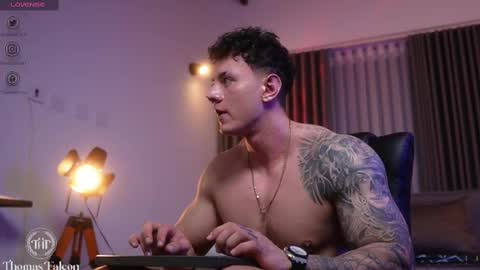 Thomas Falcon online show from March 12, 5:24 am