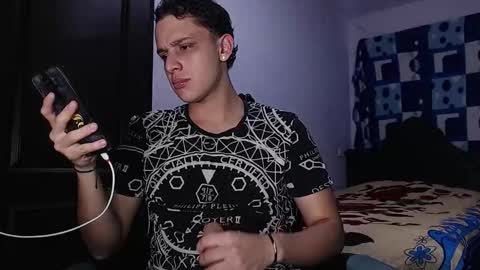 ---Thomas--- online show from November 1, 12:22 am