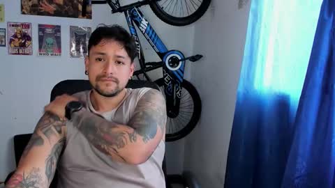 Thomas online show from November 27, 6:48 pm