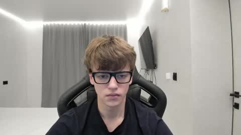 Tomas online show from May 14, 1:26 am