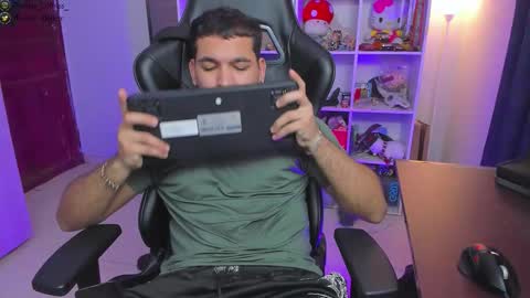 Thomas online show from February 14, 6:05 am