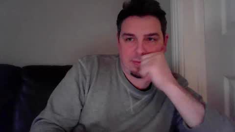 Snapshot of thomisfra chatting on February 9, 2:18 pm thomisfra online show from February 9, 2:18 pm