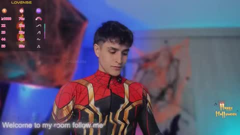 Thom Klein online show from November 1, 7:46 pm