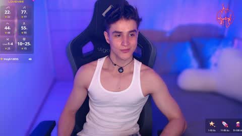 Thom Klein online show from March 31, 8:31 pm