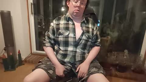Thomsam88 check out my bio for loads of hot videos mmmmmmmmmm online show from May 1, 3:22 am