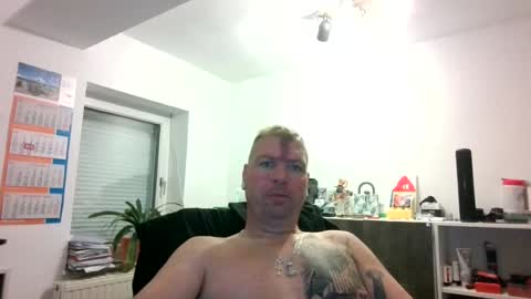 thomsen1478 online show from June 19, 7:36 am