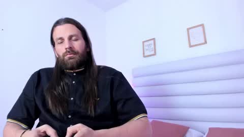 THE CAPTAIN online show from January 1, 7:30 am