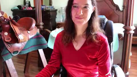 ThornburyRose online show from March 10, 8:02 pm