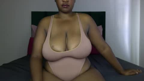 throatgoat2121 online show from January 20, 7:15 am