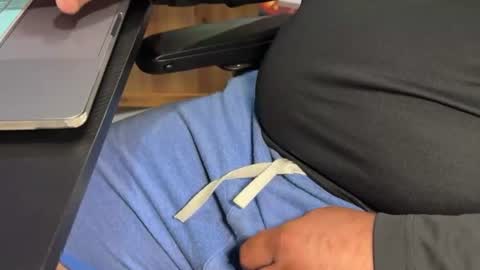throattheballs online show from July 10, 4:17 am