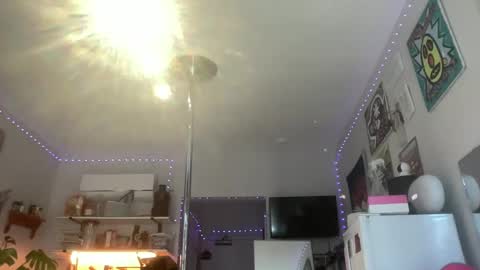 Snapshot of throatyygoat chatting on October 4, 6:49 pm throatyygoat online show from October 4, 6:49 pm