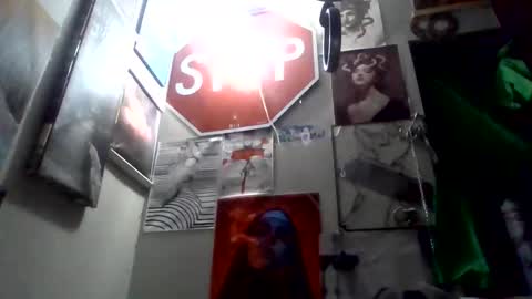 thunder8u42 online show from December 4, 8:36 am