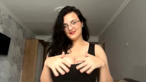 Mary online show from November 15, 10:50 am