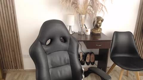 LIA online show from May 5, 4:13 pm