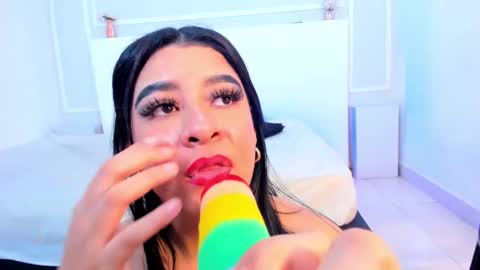 Snapshot of tianaglow26 chatting on September 21, 4:49 am Tiana Luv Sins online show from September 21, 4:49 am