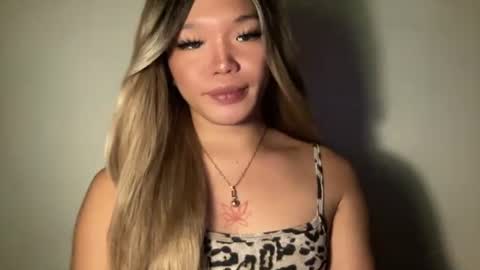 Ms. Tiara online show from July 25, 2:20 am