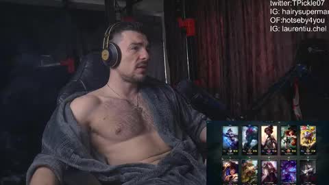 tickle_my_pickle07 online show from February 10, 6:31 am