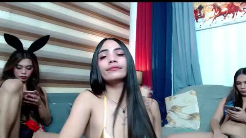 tiffany_stars_lashes online show from September 10, 1:45 pm