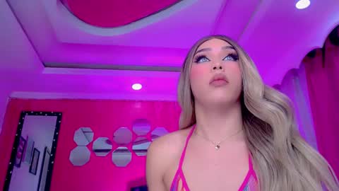 tiffanymackensyy69 online show from April 9, 6:19 am