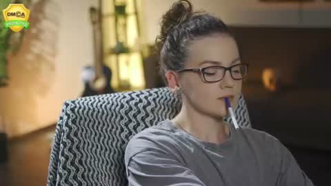 tiffanyriox online show from June 10, 11:58 pm