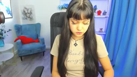 tiffanyyoun online show from March 16, 12:31 pm