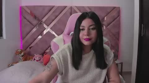 Ana online show from June 10, 8:18 pm