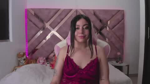 Ana online show from June 5, 10:15 pm