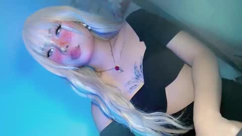 tight_elliana online show from April 12, 9:52 pm