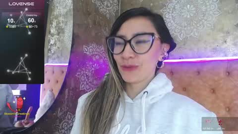 TILA TEQUILA online show from March 8, 6:58 pm