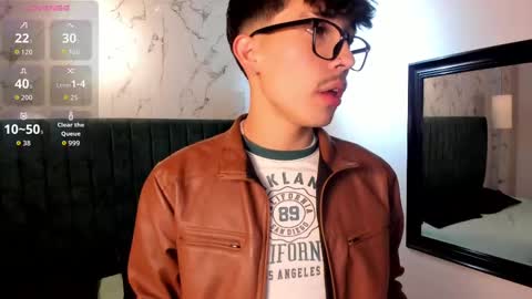 Snapshot of tim__fox chatting on September 17, 12:30 pm Tim Fox online show from September 17, 12:30 pm