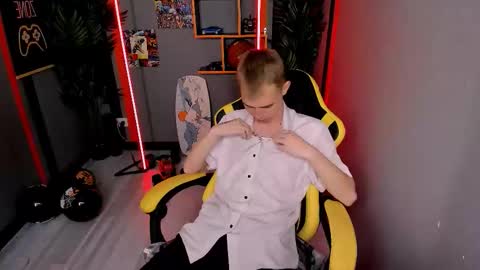 Tim online show from November 5, 9:50 pm