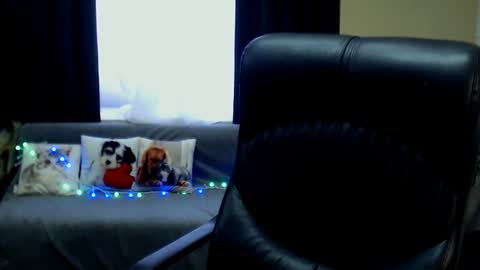 Luisa online show from July 2, 7:35 am
