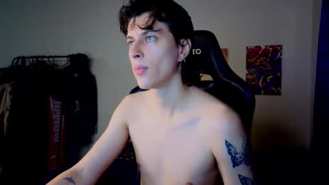 timmy  independent model  help me reach 50 thumbs up pls online show from November 2, 10:32 pm