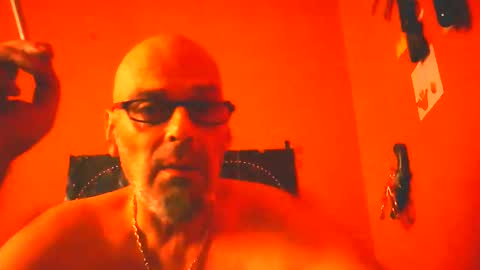Snapshot of timothy33asd chatting on September 11, 11:22 am timothy33asd online show from September 11, 11:22 am